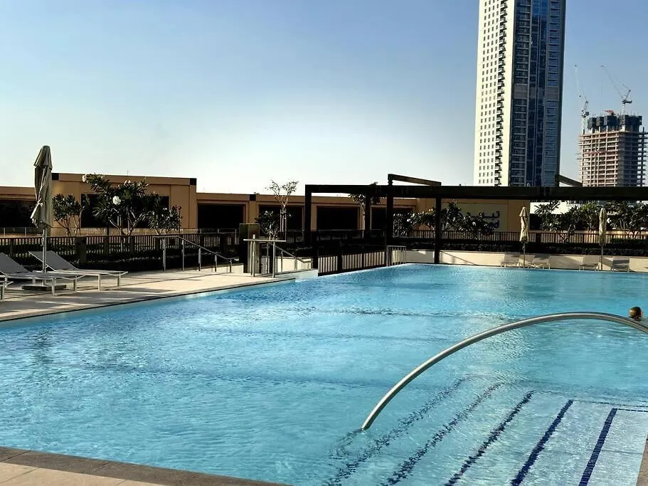 Burj Crown - Luxury Apartment Near Burj Khalifa Dubai United Arab Emirates